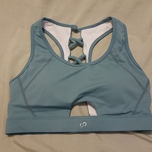 Curves and combatboots Sports Bra